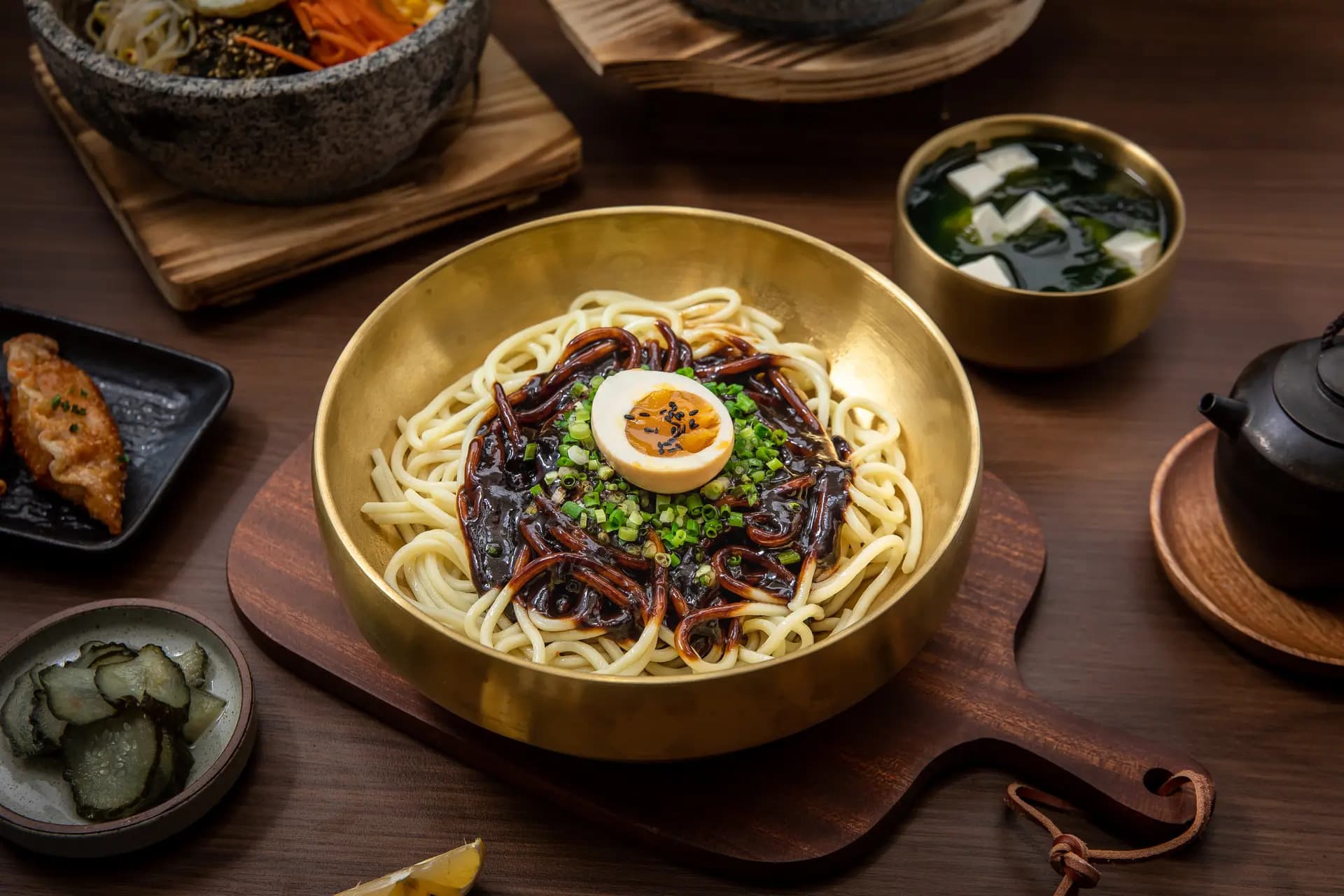 Frisch zubereitete koreanische Gerichte